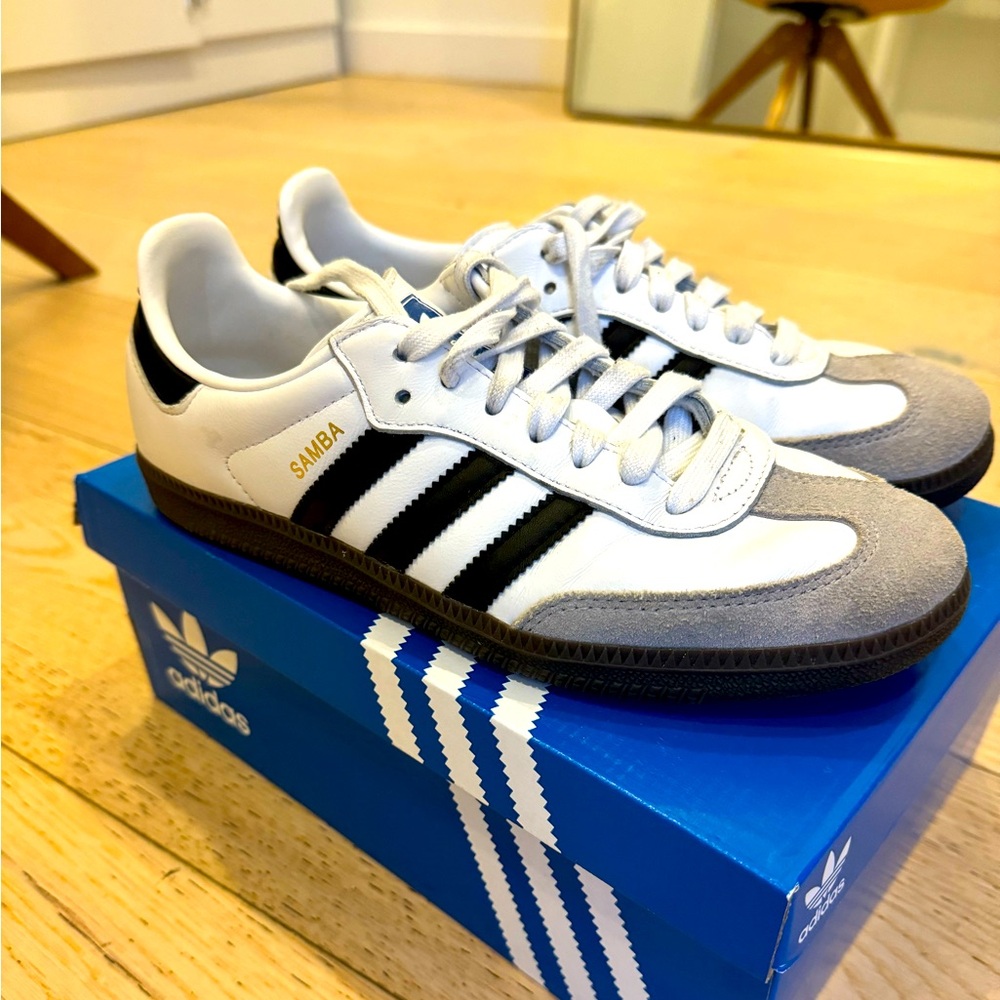 Adidas Samba (7.5)